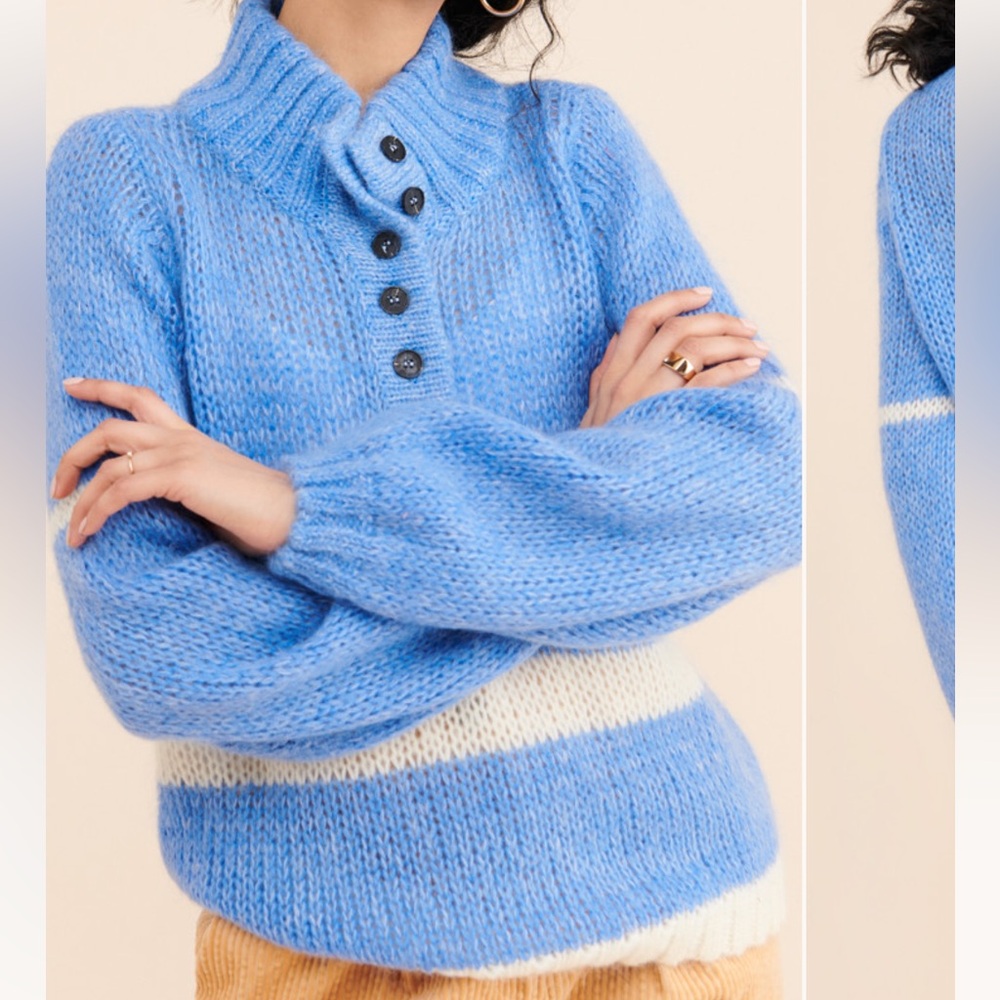 Dolly High Neck Knit Sweater Blue And White